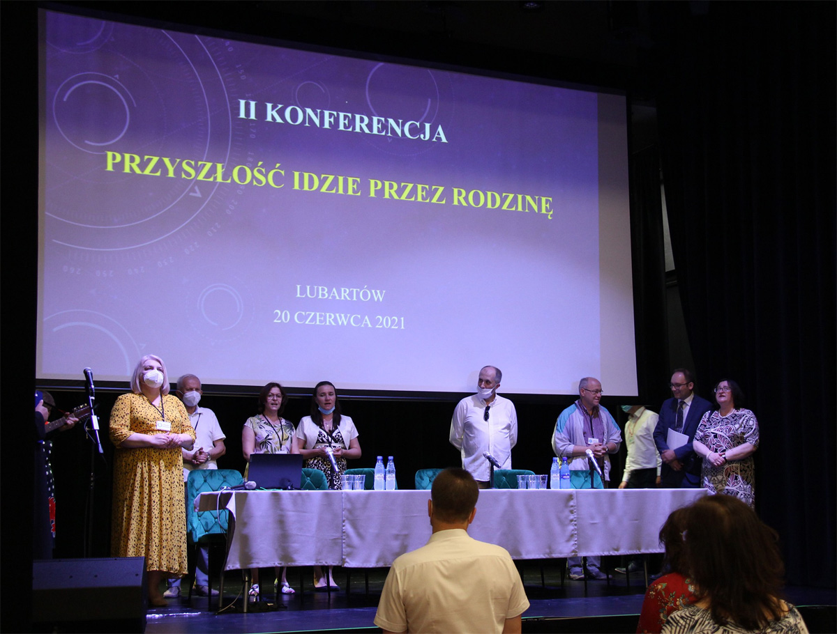 Konferencja "Przyszłość idzie przez Rodzinę"  